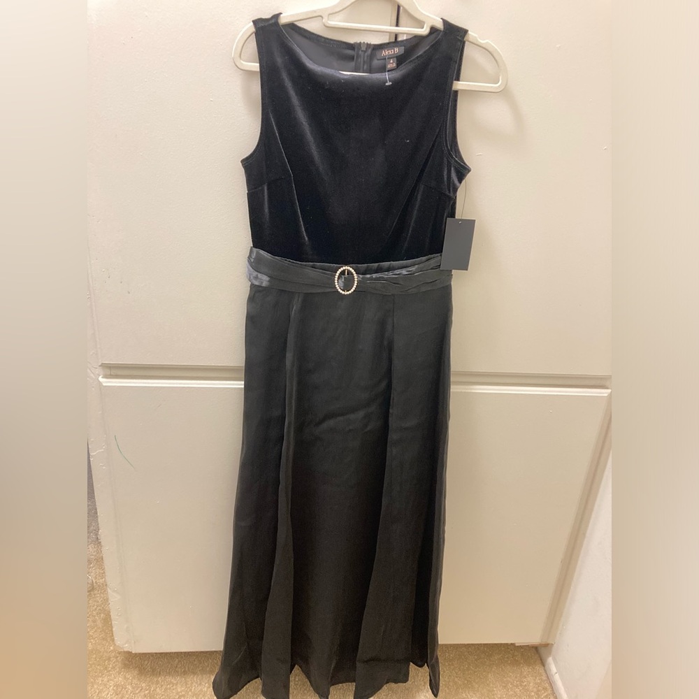 Alexa B Women's Evening Dress, Black Sleeveless Velvet and Organza Long Dress
